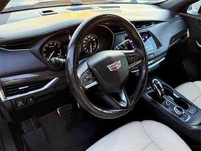 2020 Cadillac XT4 Sport