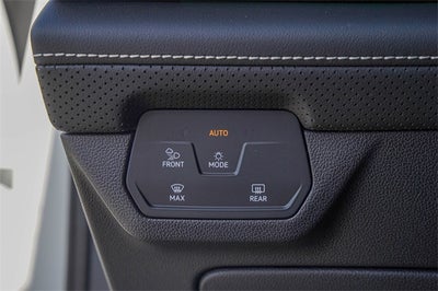 2026 Volkswagen Atlas Cross Sport 2.0T SEL R-Line Black