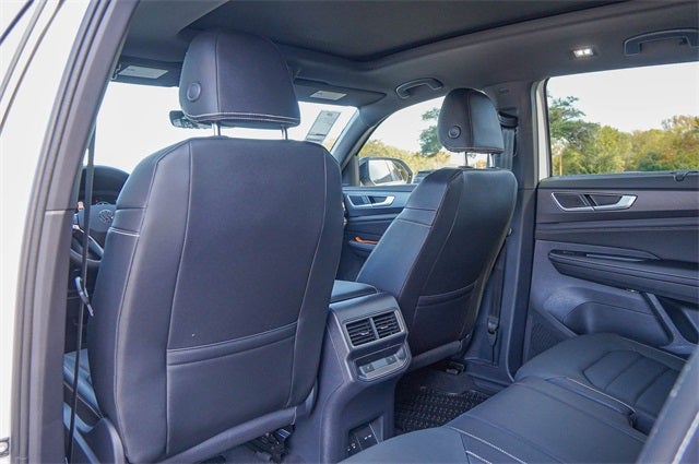 2026 Volkswagen Atlas Cross Sport 2.0T SEL R-Line Black