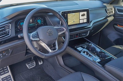 2026 Volkswagen Atlas Cross Sport 2.0T SEL R-Line Black