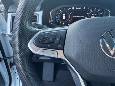 2022 Volkswagen Atlas Cross Sport 3.6L V6 SEL Premium R-Line