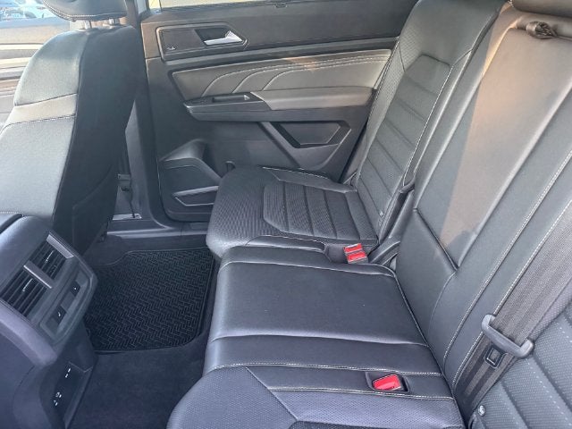 2022 Volkswagen Atlas Cross Sport 3.6L V6 SEL Premium R-Line
