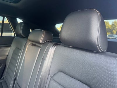 2022 Volkswagen Atlas Cross Sport 3.6L V6 SEL Premium R-Line