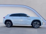 2022 Volkswagen Atlas Cross Sport 3.6L V6 SEL Premium R-Line