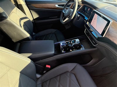 2024 Volkswagen Atlas 2.0T SE w/Technology