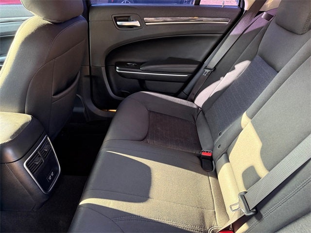 2020 Chrysler 300 Touring