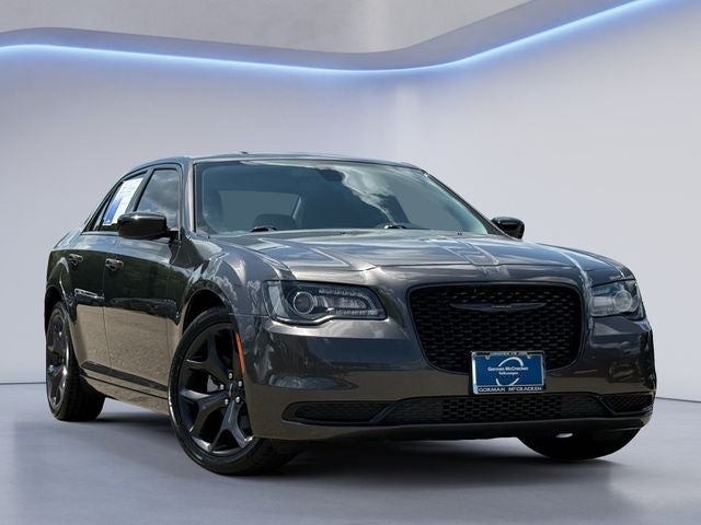 2023 Chrysler 300 Touring