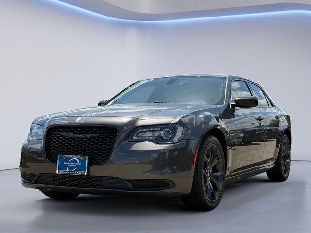 2023 Chrysler 300 Touring