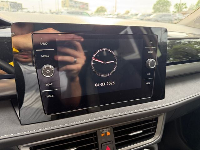 2026 Volkswagen Taos 1.5T SE Black