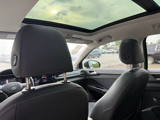 2026 Volkswagen Taos 1.5T SE Black