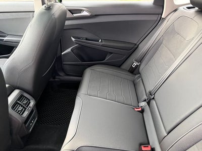 2026 Volkswagen Taos 1.5T SE Black