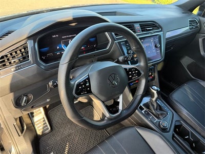 2022 Volkswagen Tiguan 2.0T SE R-Line Black