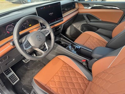 2026 Volkswagen Tiguan 2.0T SEL R-Line Turbo