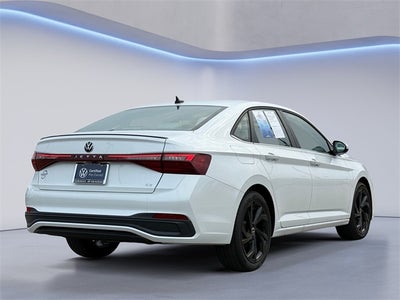 2025 Volkswagen Jetta 1.5T SE