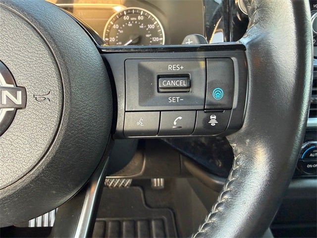 2022 Nissan Pathfinder SV