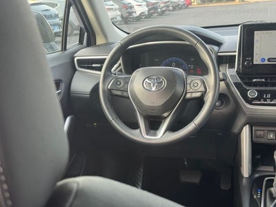 2025 Toyota Corolla Cross XLE