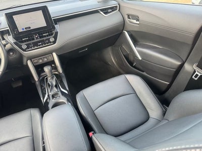 2025 Toyota Corolla Cross XLE