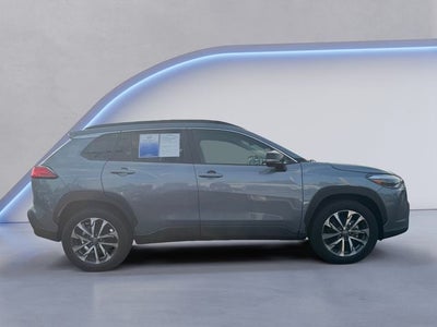 2025 Toyota Corolla Cross XLE