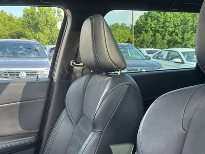2022 Mitsubishi Outlander Base