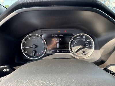 2022 Mitsubishi Outlander Base