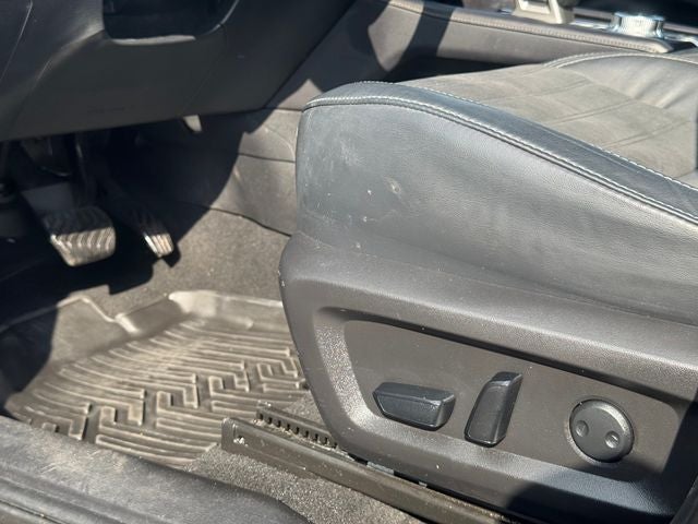 2022 Mitsubishi Outlander Base