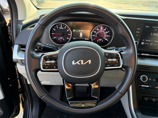 2024 Kia Carnival LX Seat Package
