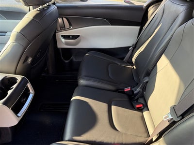 2024 Kia Carnival LX Seat Package