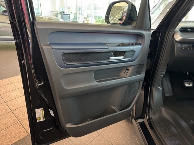 2025 Volkswagen ID. Buzz Pro S